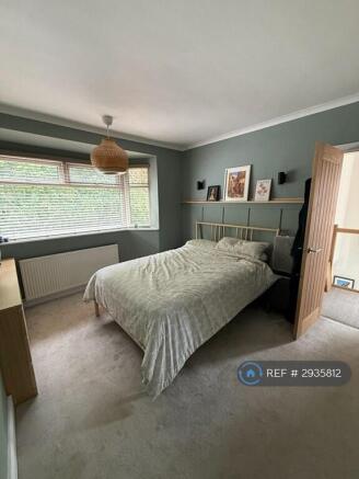 3 bed Semi-Detached to rent Image 8