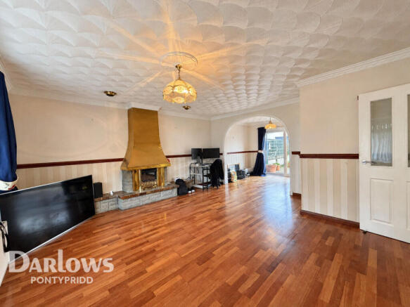 Chapel Street, Pontypridd photo 4
