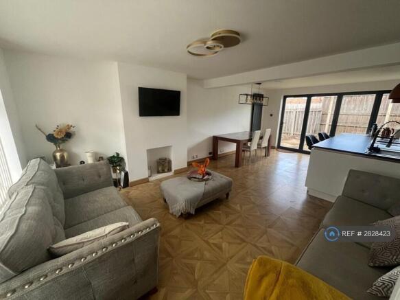 Living/Kitchen