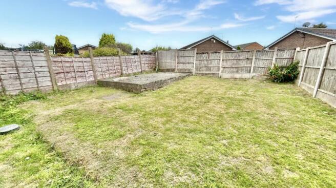5 bed Semi-Detached for sale Image 7
