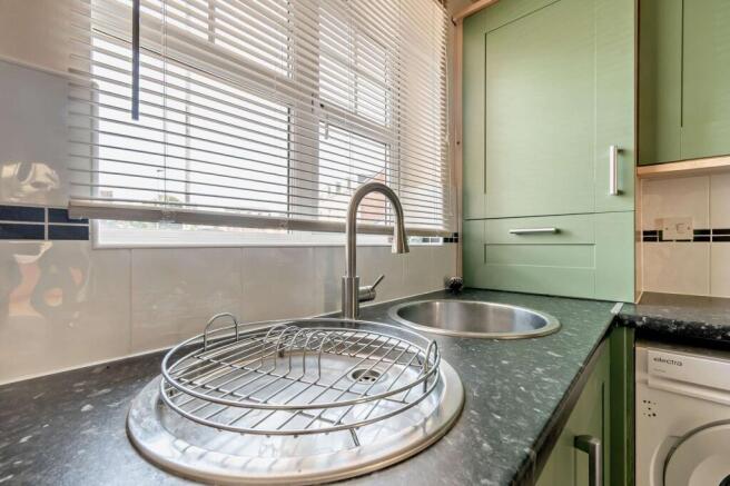 3 bed Semi-Detached for sale Image 7