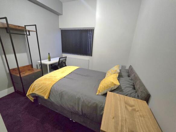 1 bed House Share to rent Image 5