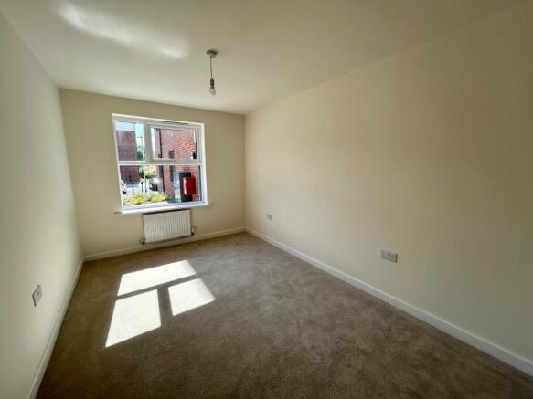 2 bed Flat to rent Image 8