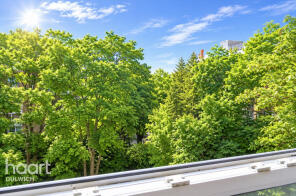 Flat 14, Crystal Court, College Road, London SE19 1UZ