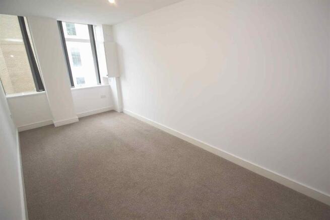 bedroom1.JPG