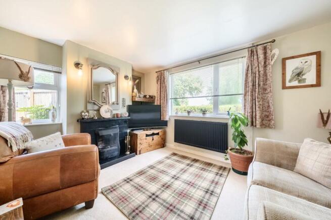SITTING ROOM.jpg