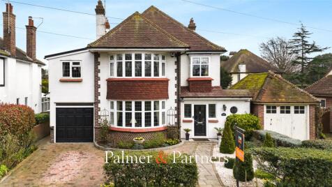 Albany Gardens East, Clacton-on-Sea, Essex, CO15