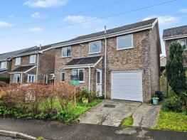 32, Malford Grove, Abergavenny NP7 0RN