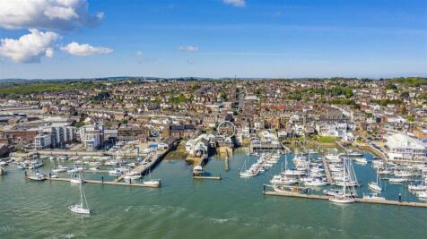 WATERFRONT APARTMENT - Tides Reach, Cowes