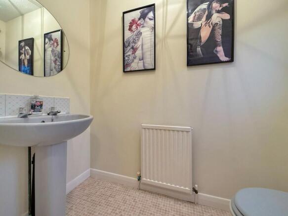 2 bed Semi-Detached Bungalow for sale Image 12