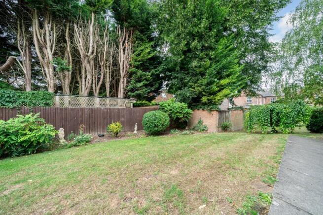 Waterside, Edlesborough, LU6 2FE photo 4