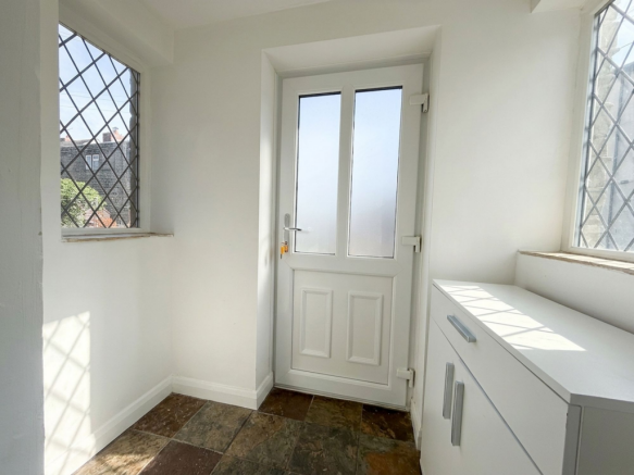 2 bed Cottage for sale Image 6