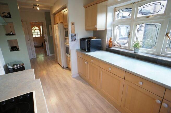 Kitchen / Brea...