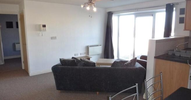 Flat 64, 237 Albert Road, Plymouth, Devon, PL2 1DL photo 5