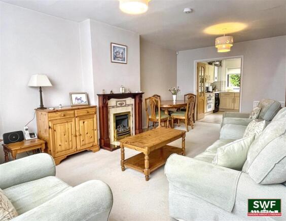 Living room2.jpg