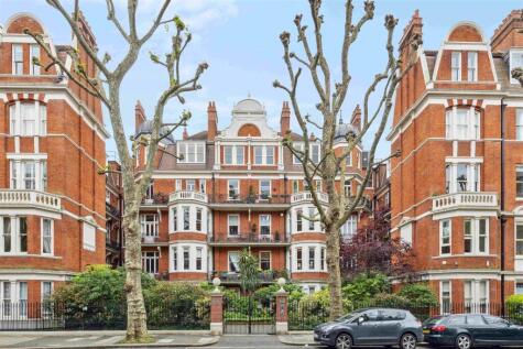Fitzgeorge Avenue, London, W14