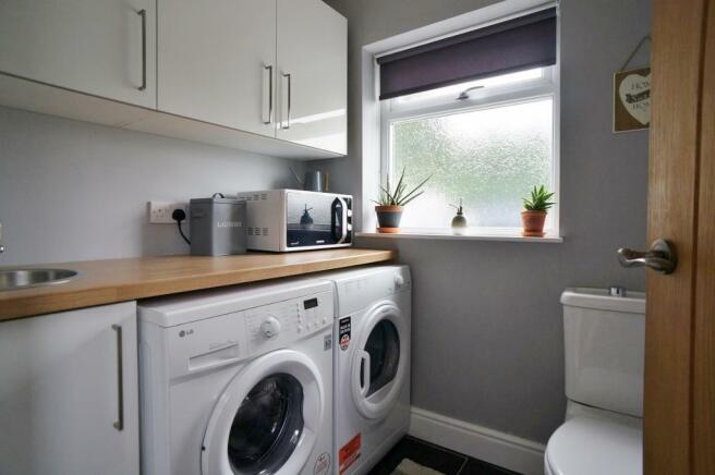 Utility Room/Cloakroom