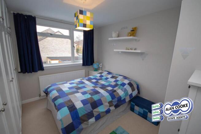 BEDROOM 2