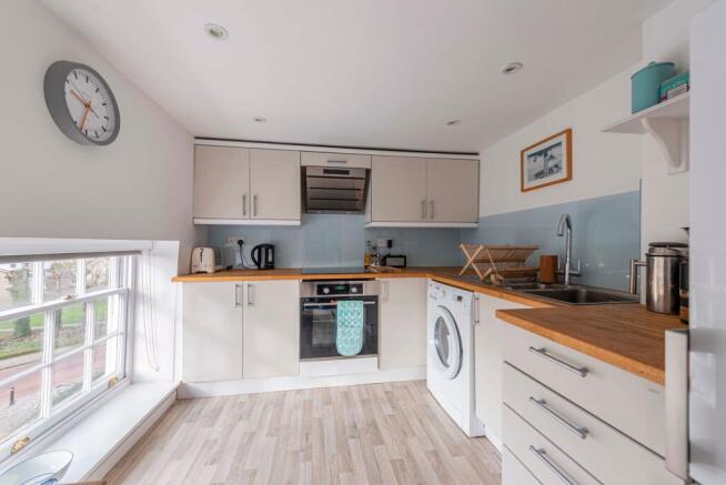 Kitchen (1)