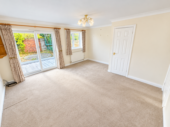 Louville Close,Goodrington,Paignton,Devon,TQ4 6RB photo 2