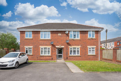 Park Court , Hindley