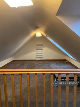 3 bed Flat to rent Image 6