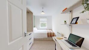 Flat 8, Oakfield House, Kirkstall Lane, Kirkstall, Leeds LS5 3LF