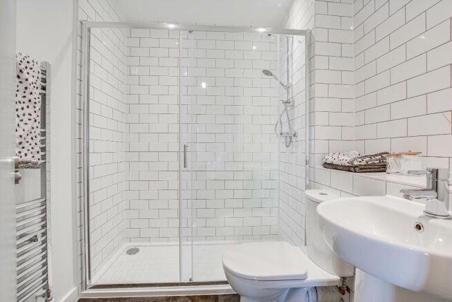 4 bed Terraced to rent Image 12