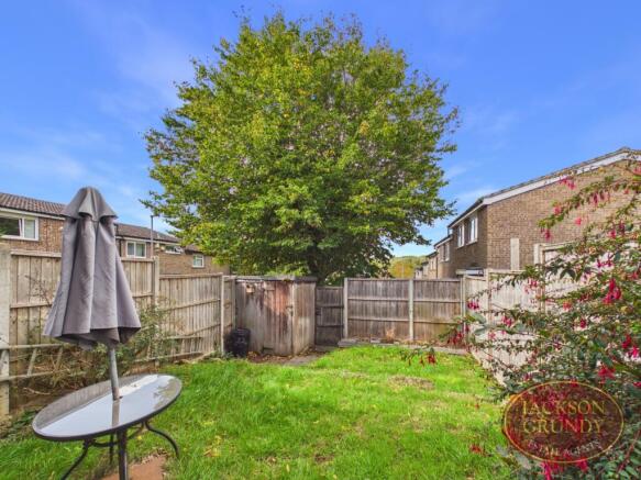 Collmead Court, Blackthorn, NN3 8QE photo 2