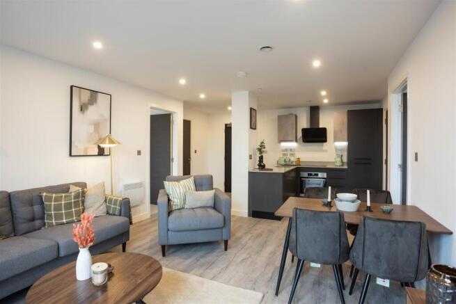 2 bed Apartment for sale Image 4