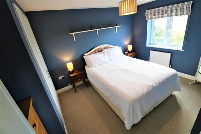 PRINCIPLE BEDROOM (REAR)