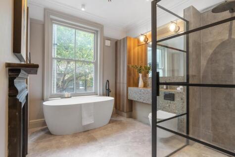 Southampton Row, London, WC1B
