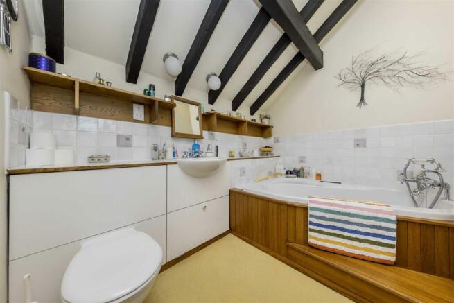 En-Suite Bathroom