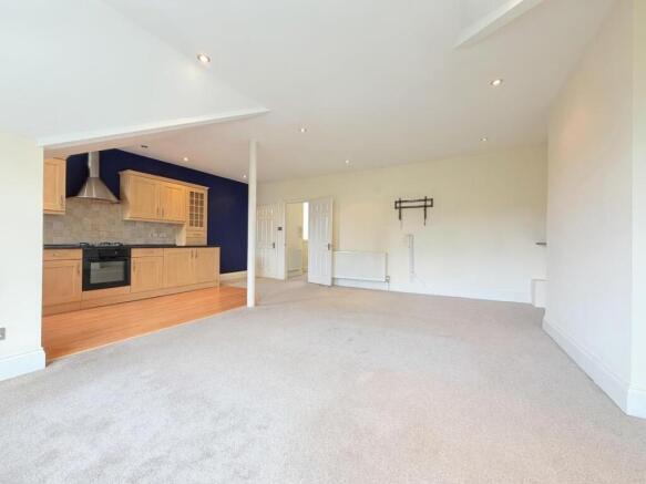 2 bed Apartment for sale Image 5