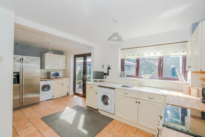 42, Rochester Way, Cannock, Staffordshire, WS12 3Y