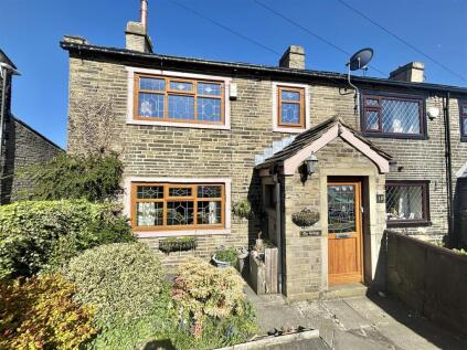 Towngate, Northowram, Halifax HX3