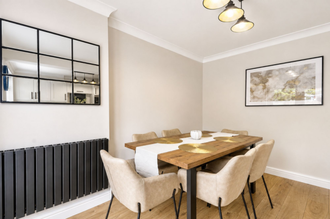 3 bed Semi-Detached for sale Image 9