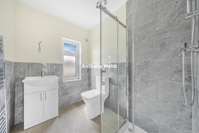 First floor shower room