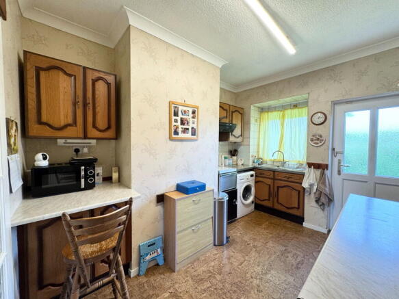 Wellhouse Lane, Penistone, Sheffield, S36 8ER photo 5
