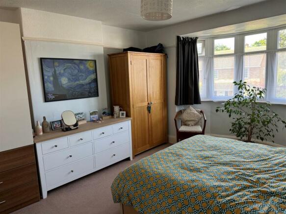 Bedroom..jpg