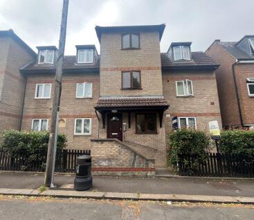 Flat 8, Vinewood Court, Raglan Road, Walthamstow, London, E17 9DR