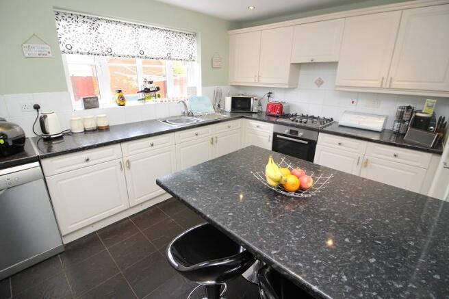 Kitchen/Breakfast Room