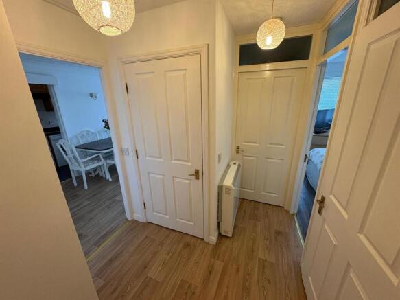 2 bed Apartment for sale Image 10