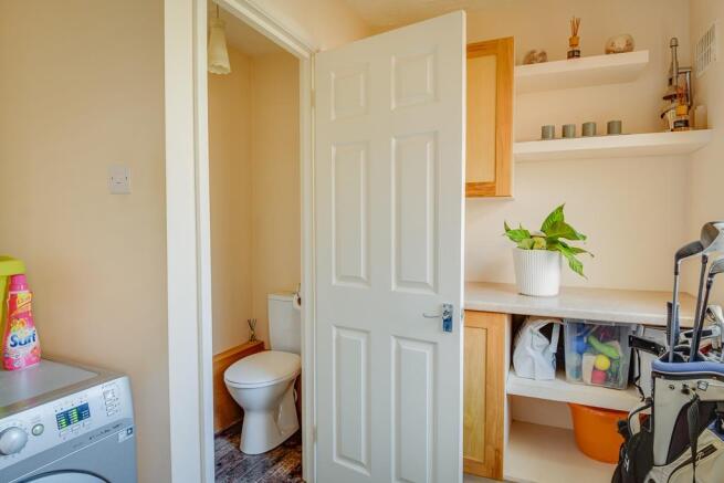 Cloakroom WC