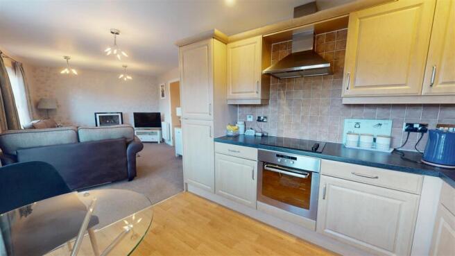 2 bed Apartment for sale Image 4
