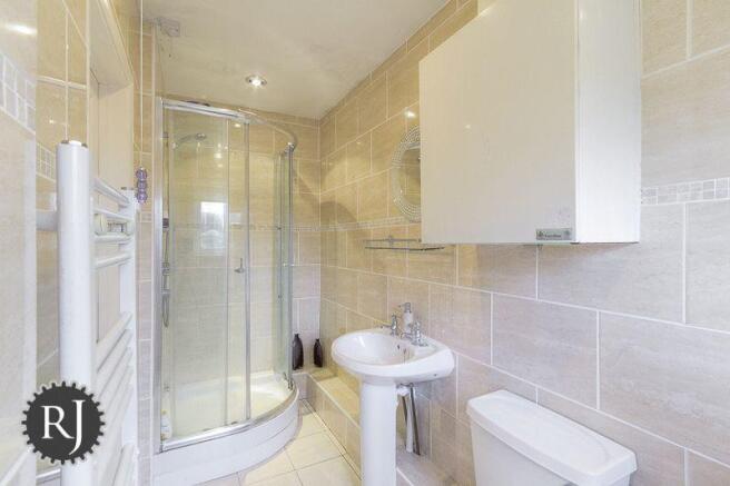 Master En-suite
