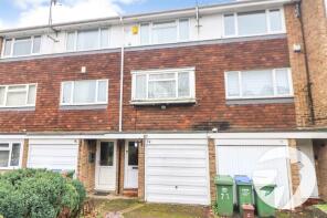 74, Silver Spring Close, Erith DA8 1EQ