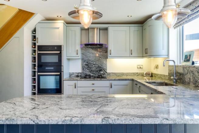 BESPOKE KITCHEN/DINING/SITTING