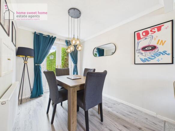 Living Room/ Diner