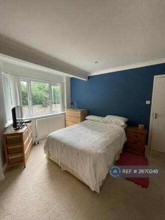 Mastet Bedroom